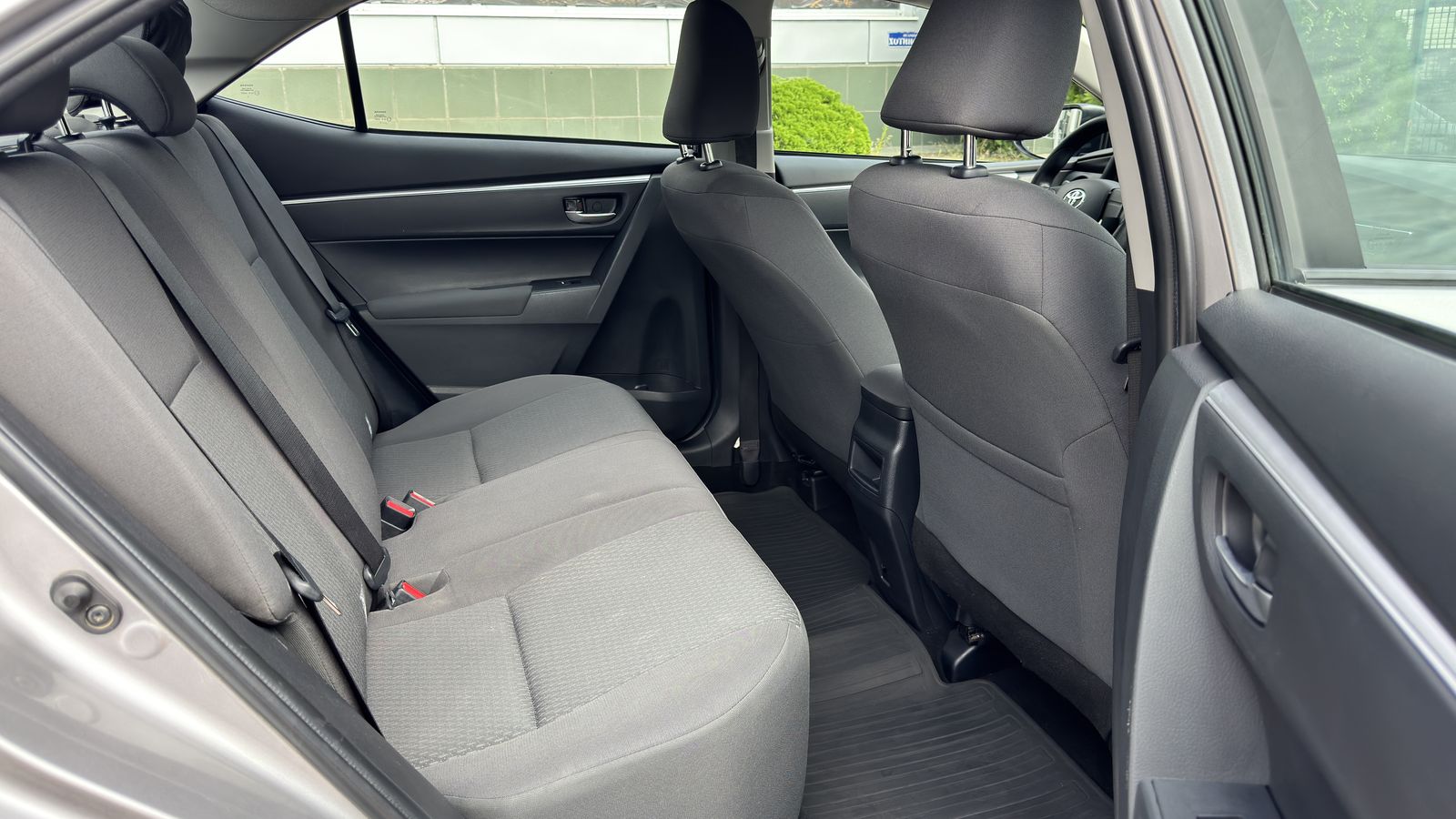 Toyota COROLLA 2018 року, Седан, Тойота Центр Чернівці "Олімп-Моторс", м.Чернівці | Фото № 7 Toyota COROLLA 2018 року з пробігом 140574 км, Седан, Тойота Центр Чернівці "Олімп-Моторс", м.Чернівці - 560000 ГРН | Фото № 7