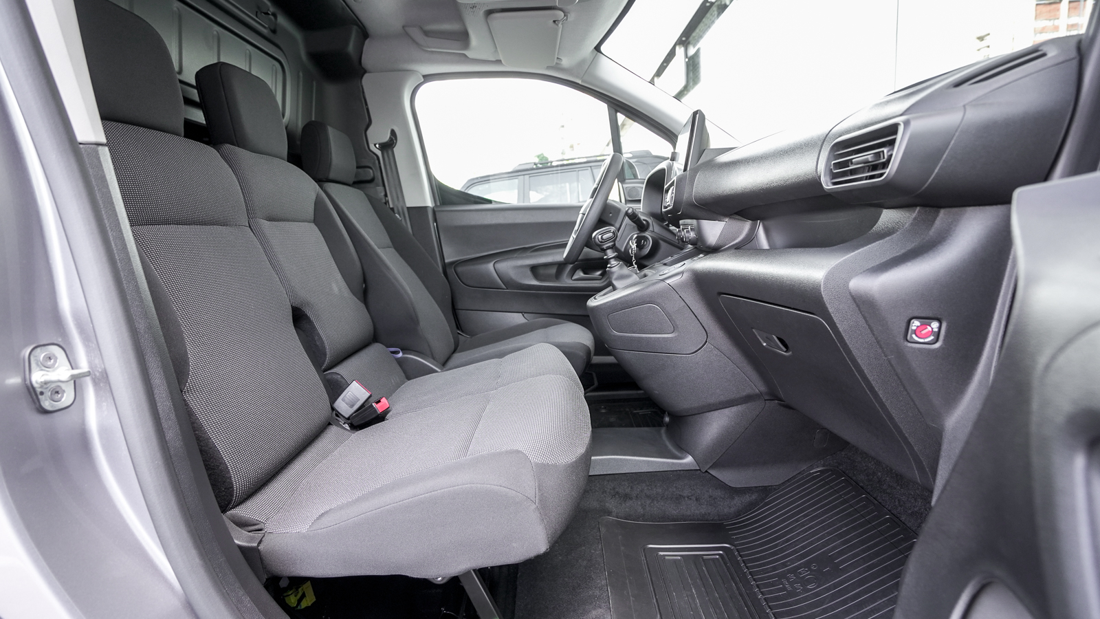 Toyota PROACE CITY 2024 року, Універсал, Тойота Центр Львів "Діамант", м.Львів | Фото № 6 Toyota PROACE CITY 2024 року з пробігом 1489 км, Універсал, Тойота Центр Львів "Діамант", м.Львів - 1082400 ГРН | Фото № 6