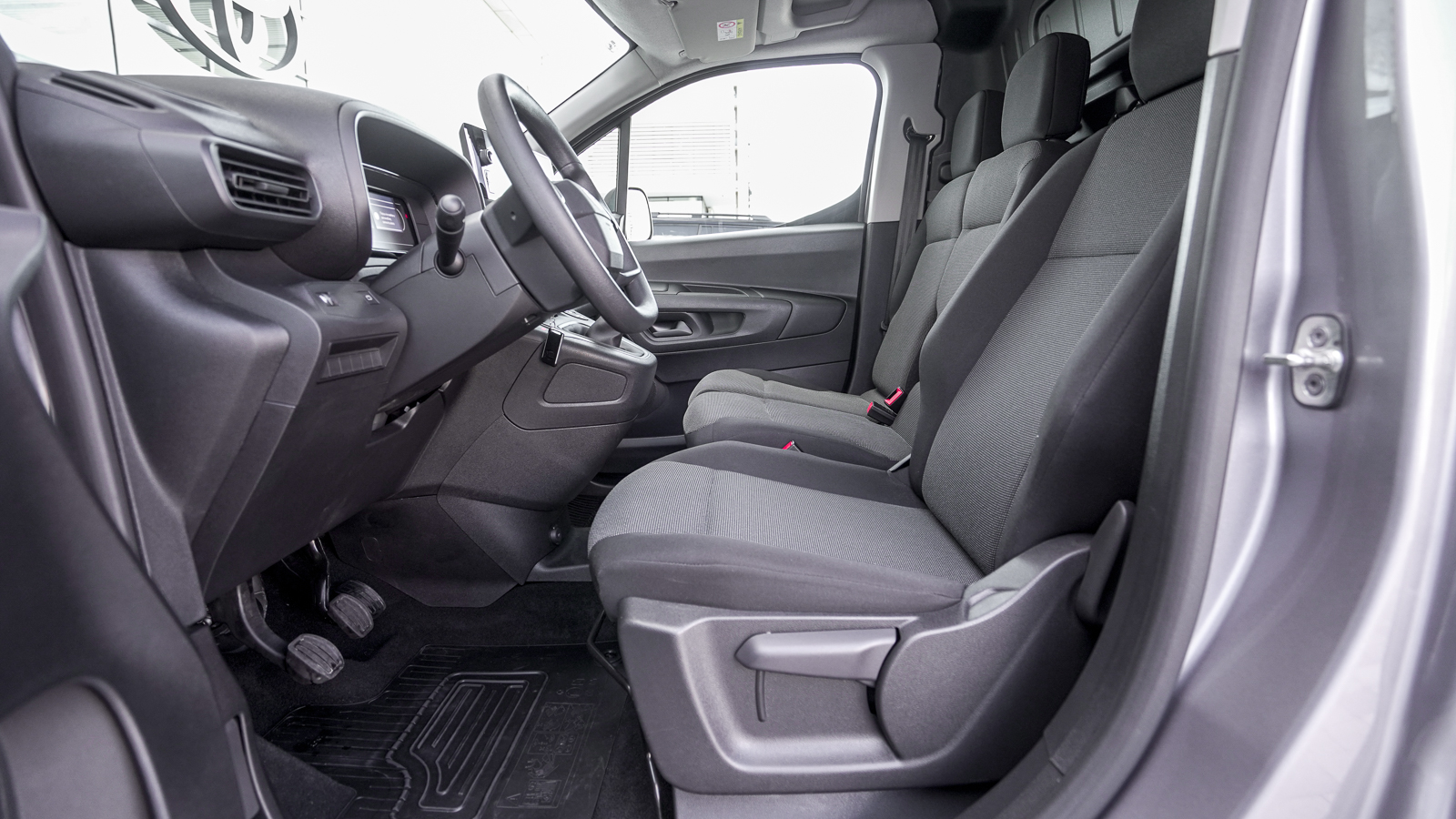 Toyota PROACE CITY 2024 року, Універсал, Тойота Центр Львів "Діамант", м.Львів | Фото № 15 Toyota PROACE CITY 2024 року з пробігом 1489 км, Універсал, Тойота Центр Львів "Діамант", м.Львів - 1082400 ГРН | Фото № 15