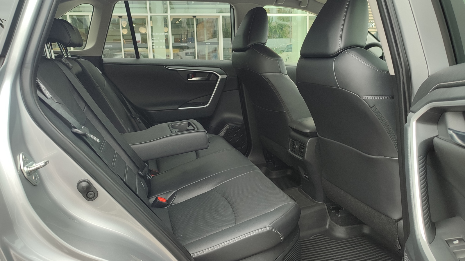 Toyota RAV4 2023 року з пробігом 31046 км, Універсал, Тойота Центр Київ "ВіДі Автострада", м.Київ - 1960000 ГРН | Фото № 7