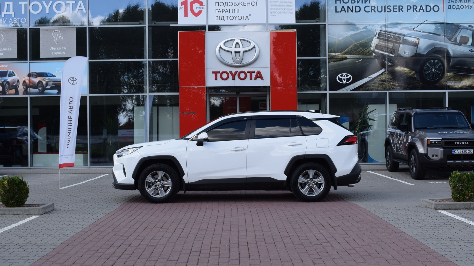 Toyota RAV4 2023 року, Універсал, Тойота Центр Житомир "Стар - Кар", м.Житомир | Фото № 3 Toyota RAV4 2023 року з пробігом 175960 км, Універсал, Тойота Центр Житомир "Стар - Кар", м.Житомир - 1160320 ГРН | Фото № 3