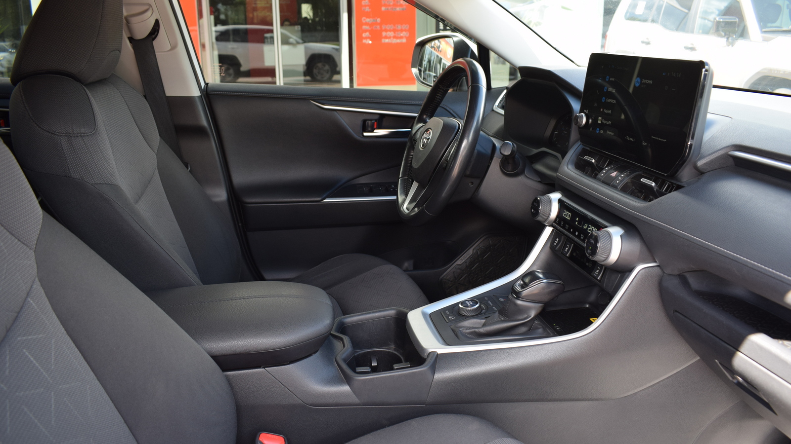 Toyota RAV4 2023 року, Універсал, Тойота Центр Житомир "Стар - Кар", м.Житомир | Фото № 6 Toyota RAV4 2023 року з пробігом 175960 км, Універсал, Тойота Центр Житомир "Стар - Кар", м.Житомир - 1160320 ГРН | Фото № 6