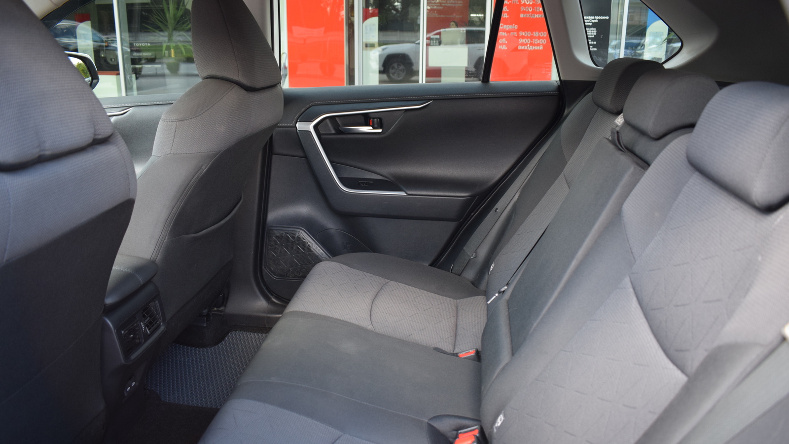 Toyota RAV4 2023 року, Універсал, Тойота Центр Житомир "Стар - Кар", м.Житомир | Фото № 11 Toyota RAV4 2023 року з пробігом 175960 км, Універсал, Тойота Центр Житомир "Стар - Кар", м.Житомир - 1160320 ГРН | Фото № 11
