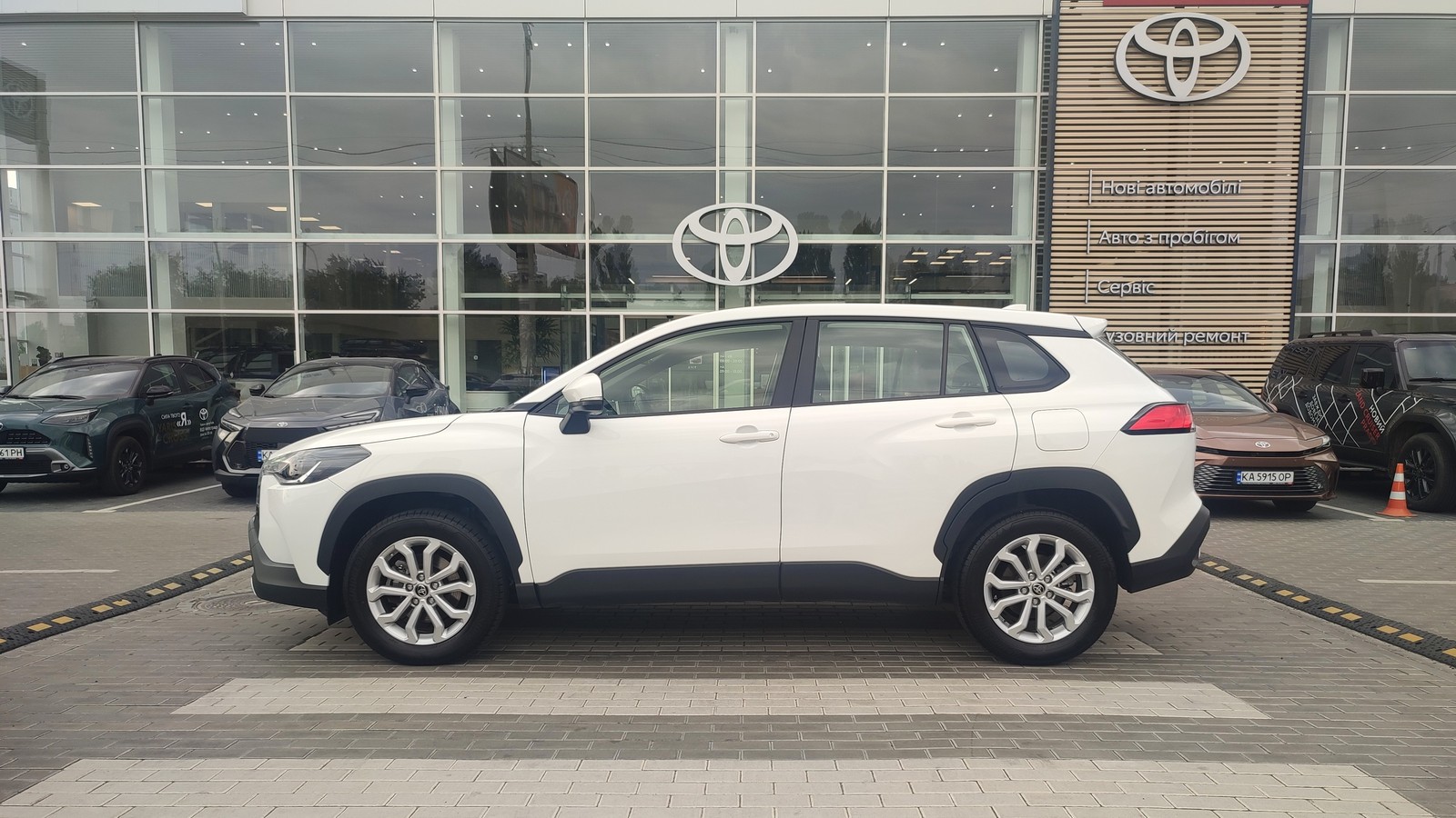 Toyota COROLLA CROSS 2022 року з пробігом 35268 км, Універсал, Тойота Центр Київ "ВіДі Автострада", м.Київ - 1380000 ГРН | Фото № 3