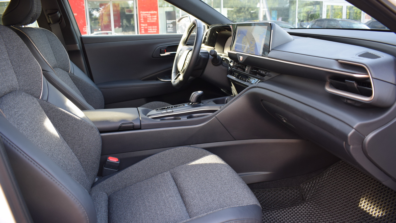 Toyota Crown 2024 року, Седан, Тойота Центр Житомир "Стар - Кар", м.Житомир | Фото № 6 Toyota Crown 2024 року з пробігом 38509 км, Седан, Тойота Центр Житомир "Стар - Кар", м.Житомир - 1702400 ГРН | Фото № 6