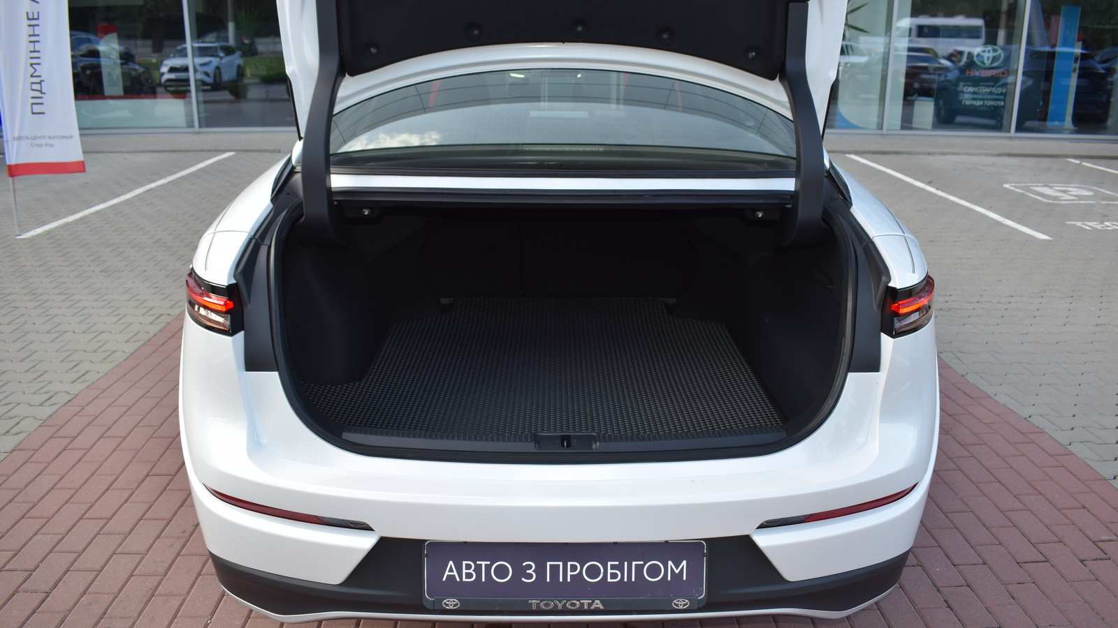 Toyota Crown 2024 року, Седан, Тойота Центр Житомир "Стар - Кар", м.Житомир | Фото № 10 Toyota Crown 2024 року з пробігом 38509 км, Седан, Тойота Центр Житомир "Стар - Кар", м.Житомир - 1702400 ГРН | Фото № 10