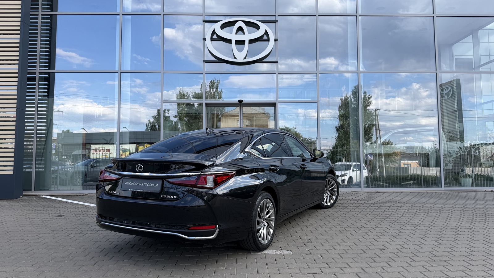 Lexus ES 2022 року, Седан, Тойота Центр Миколаїв "КиТ-Т", м.Миколаїв | Фото № 18 Lexus ES 2022 року з пробігом 39036 км, Седан, Тойота Центр Миколаїв "КиТ-Т", м.Миколаїв - 2140400 ГРН | Фото № 18