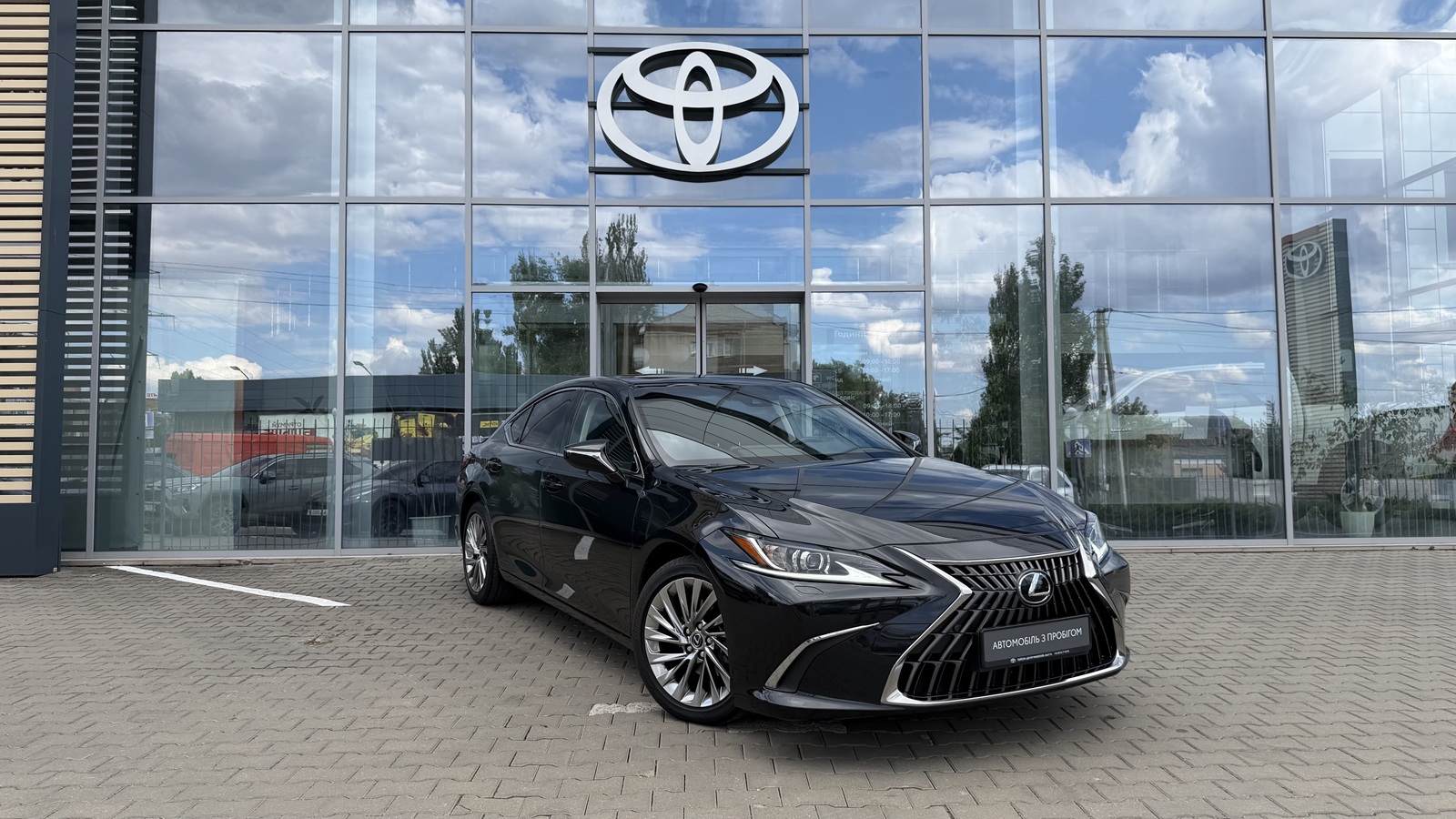 Lexus ES 2022 року, Седан, Тойота Центр Миколаїв "КиТ-Т", м.Миколаїв | Фото № 19 Lexus ES 2022 року з пробігом 39036 км, Седан, Тойота Центр Миколаїв "КиТ-Т", м.Миколаїв - 2140400 ГРН | Фото № 19