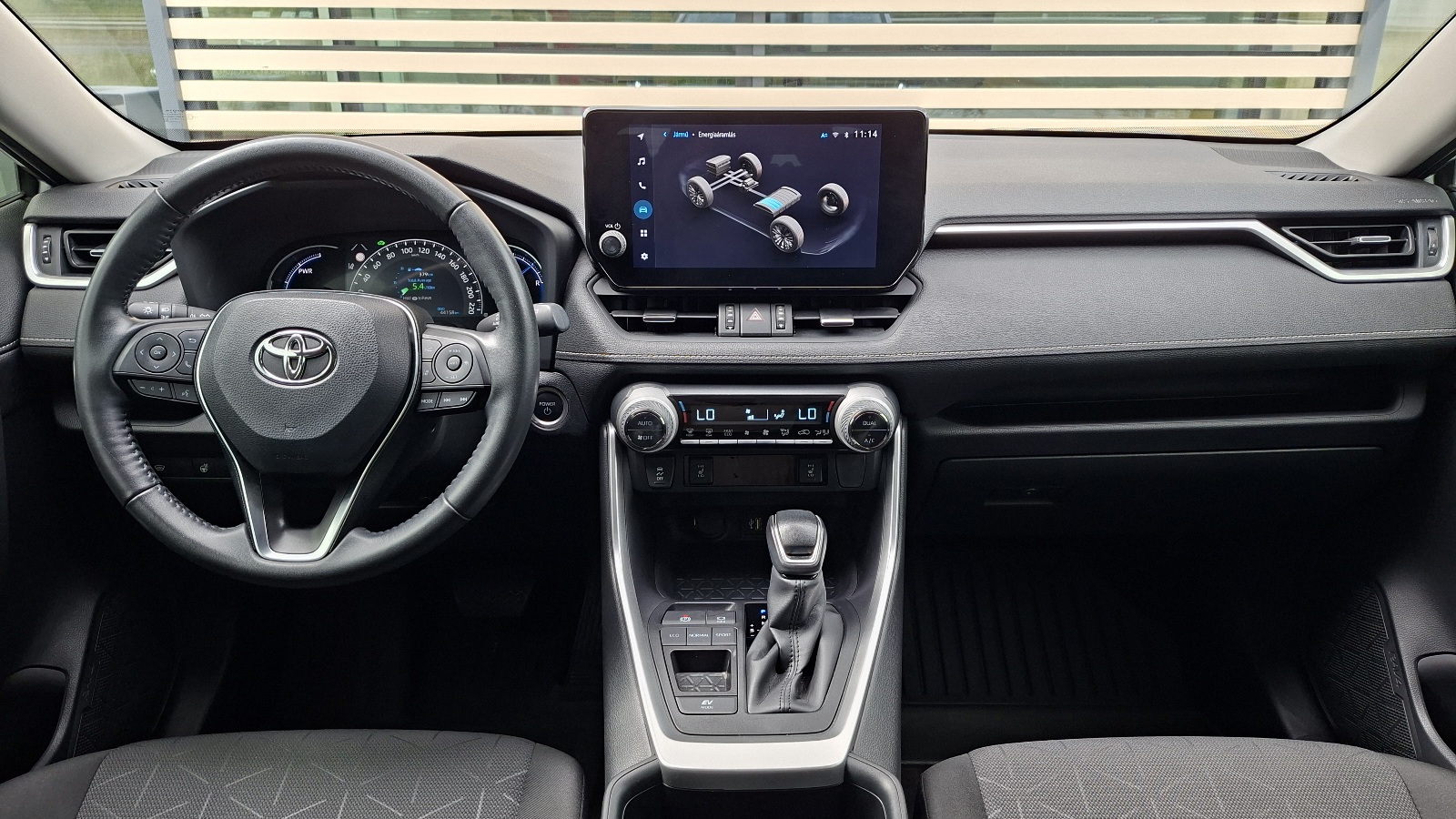 Toyota RAV4 2023 року, Універсал, Тойота Центр Ужгород "Карат Мотор", м.Ужгород | Фото № 8 Toyota RAV4 2023 року з пробігом 43950 км, Універсал, Тойота Центр Ужгород "Карат Мотор", м.Ужгород - 1597000 ГРН | Фото № 8