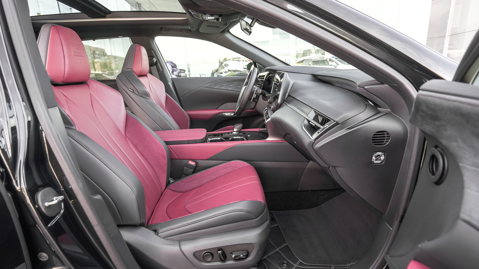 Lexus RX 2025 року, Універсал, Лексус Львів, м.Львів | Фото № 6 Lexus RX 2025 року з пробігом 4068 км, Універсал, Лексус Львів, м.Львів - 3517800 ГРН | Фото № 6