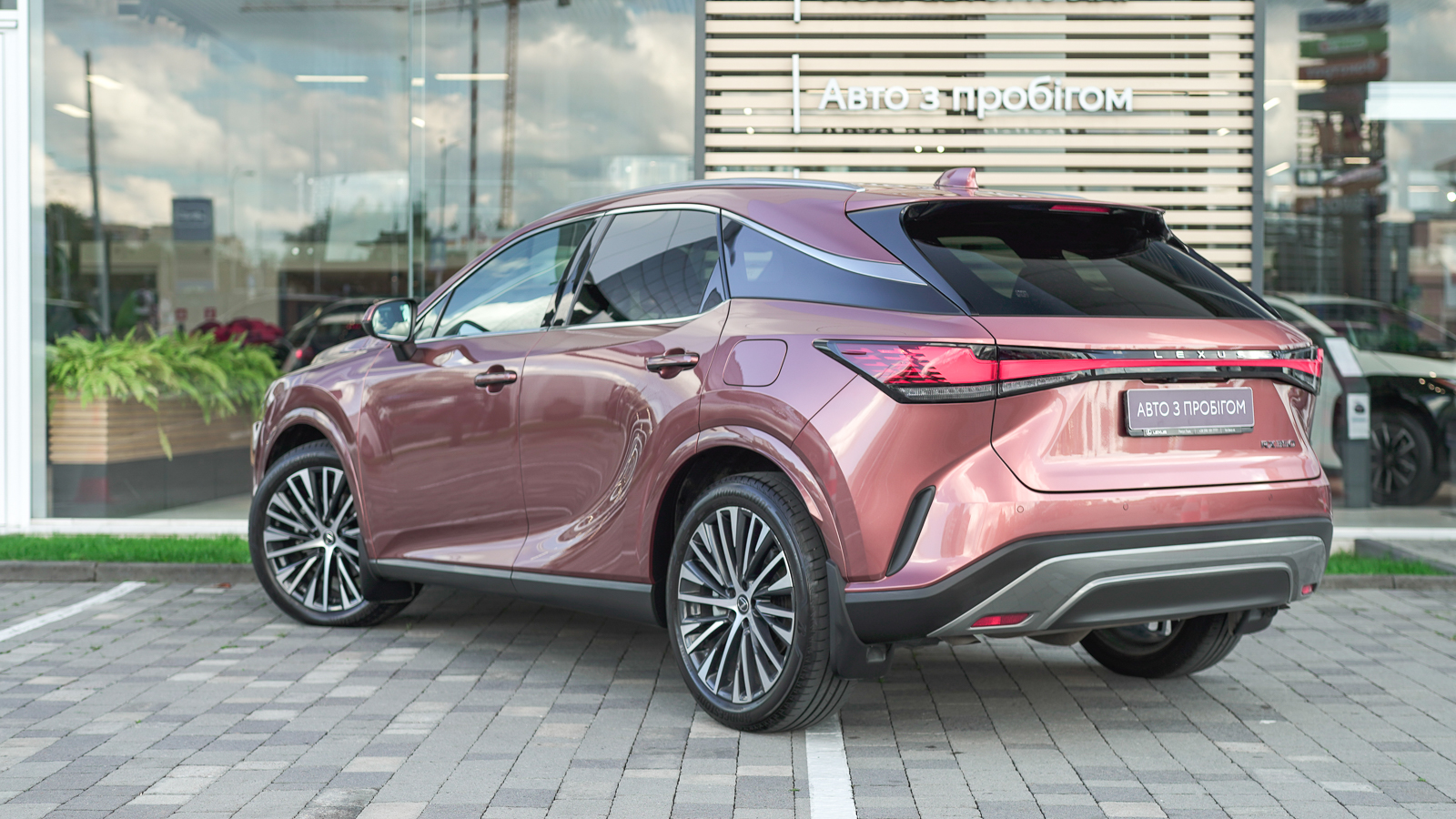 Lexus RX 2025 року, Універсал, Тойота Центр Львів "Діамант", м.Львів | Фото № 2 Lexus RX 2025 року з пробігом 16092 км, Універсал, Тойота Центр Львів "Діамант", м.Львів - 3450150 ГРН | Фото № 2