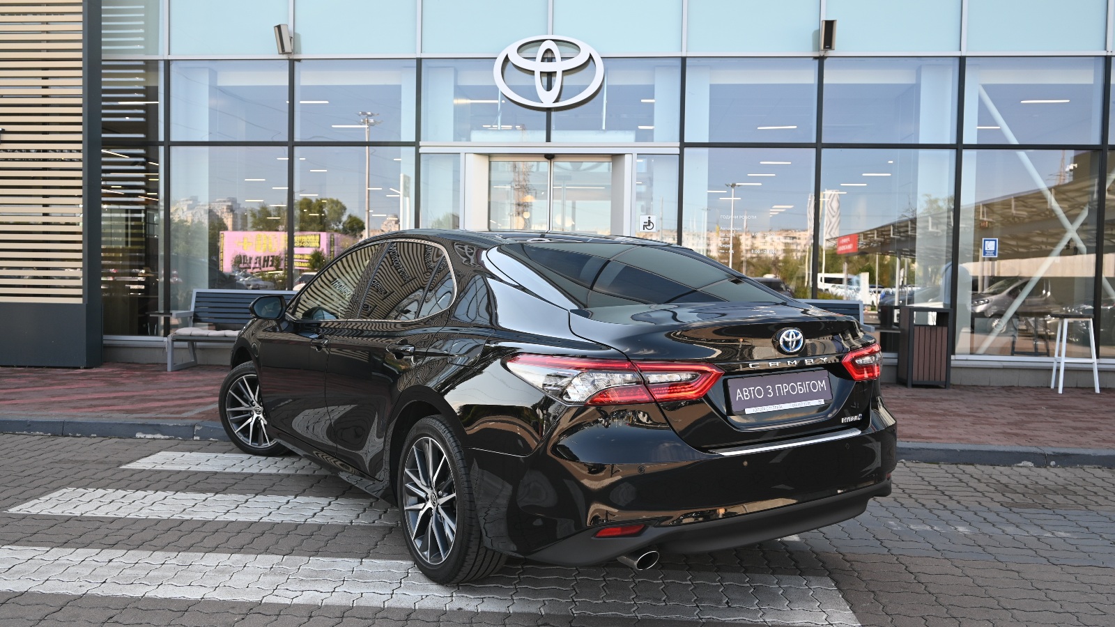 Toyota CAMRY 2023 року, Седан, Тойота Центр Київ "Сіті Плаза", м.Київ | Фото № 2 Toyota CAMRY 2023 року з пробігом 38508 км, Седан, Тойота Центр Київ "Сіті Плаза", м.Київ - 1584257 ГРН | Фото № 2