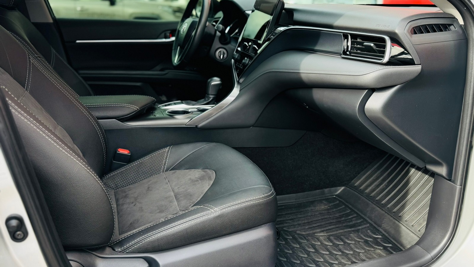 Toyota CAMRY 2023 року з пробігом 30053 км, Седан, Тойота Центр Тернопіль "Кристал Моторс", м.Тернопіль - 1320000 ГРН | Фото № 6