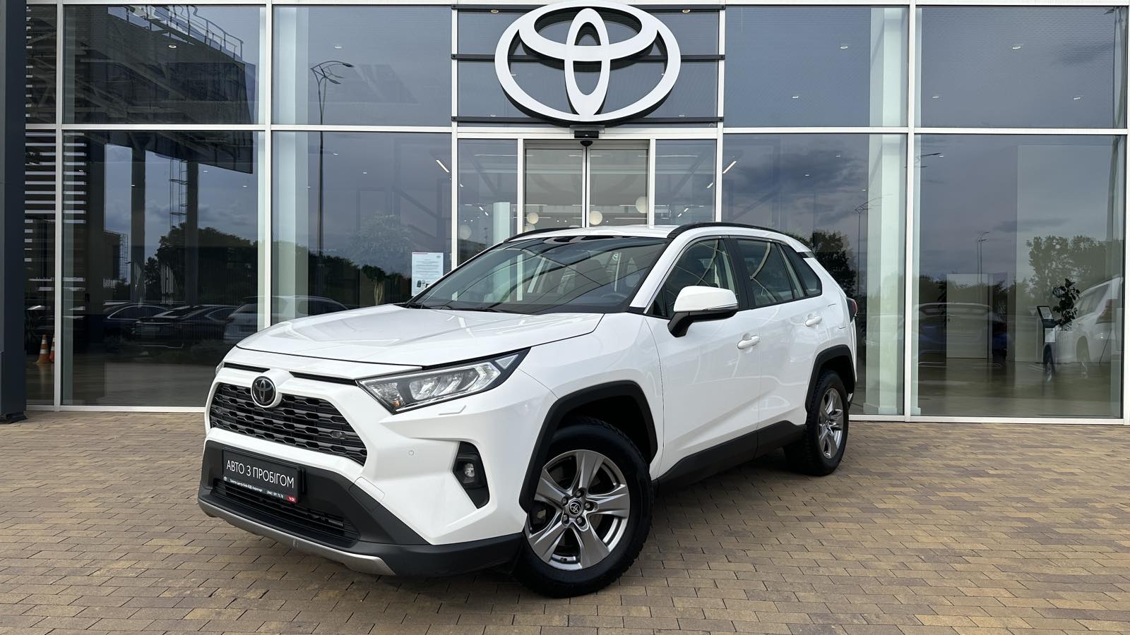 Toyota RAV4 2022 року з пробігом 111239 км, Універсал, Тойота Центр Київ "ВІДІ Аеропорт", м.Київ - 1290000 ГРН | Фото № 1