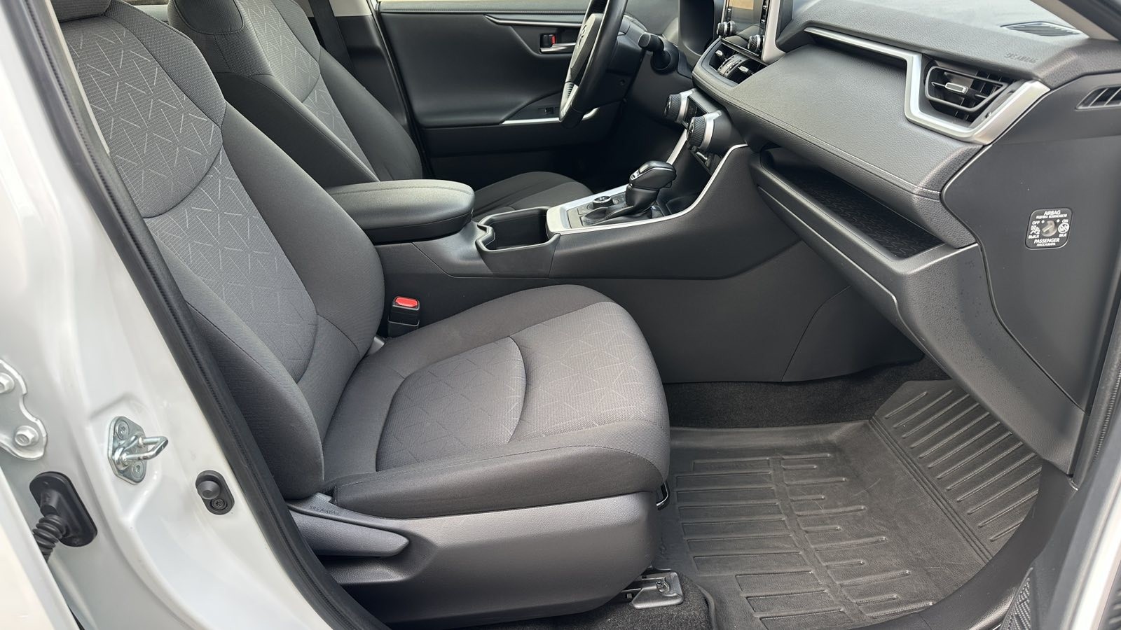 Toyota RAV4 2022 року з пробігом 111239 км, Універсал, Тойота Центр Київ "ВІДІ Аеропорт", м.Київ - 1290000 ГРН | Фото № 6