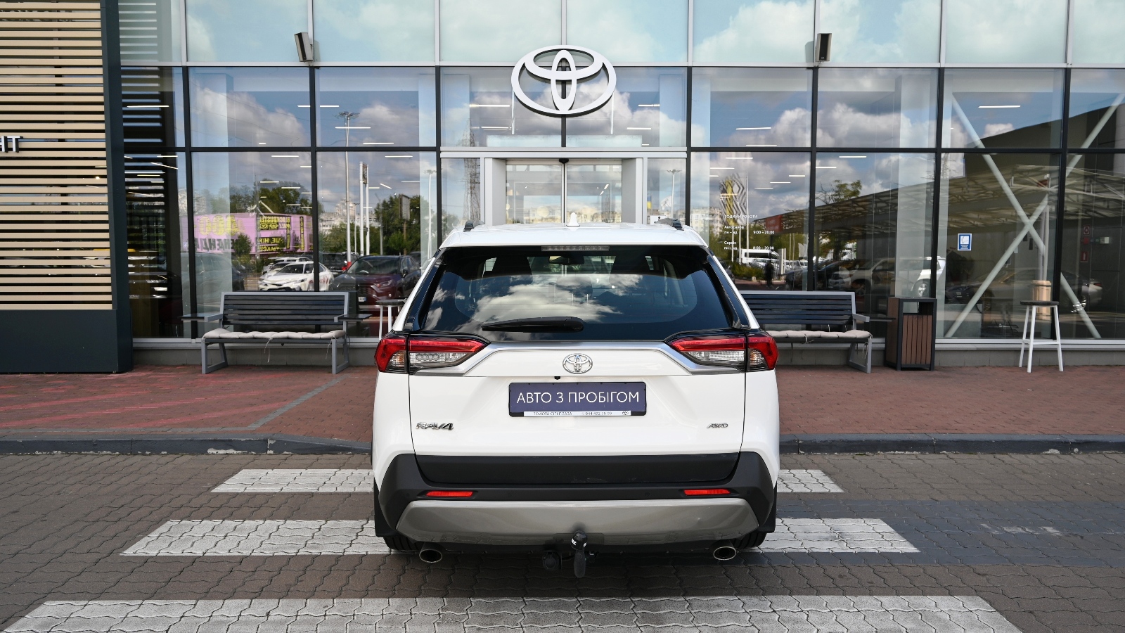 Toyota RAV4 2023 року, Універсал, Тойота Центр Київ "Сіті Плаза", м.Київ | Фото № 4 Toyota RAV4 2023 року з пробігом 112746 км, Універсал, Тойота Центр Київ "Сіті Плаза", м.Київ - 1318319 ГРН | Фото № 4