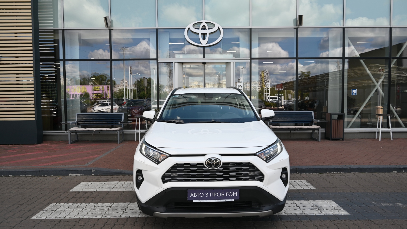 Toyota RAV4 2023 року, Універсал, Тойота Центр Київ "Сіті Плаза", м.Київ | Фото № 5 Toyota RAV4 2023 року з пробігом 112746 км, Універсал, Тойота Центр Київ "Сіті Плаза", м.Київ - 1318319 ГРН | Фото № 5