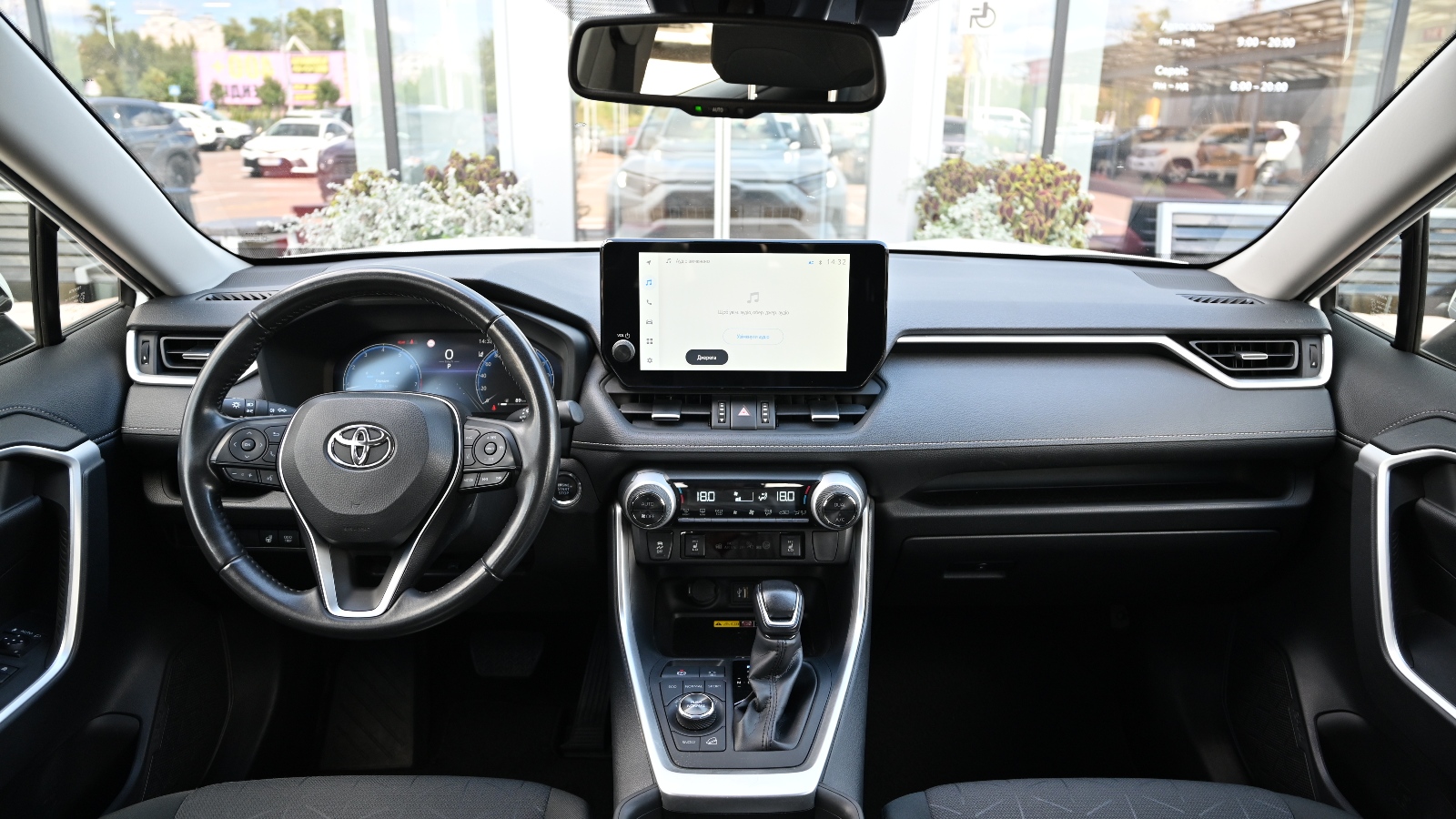 Toyota RAV4 2023 року, Універсал, Тойота Центр Київ "Сіті Плаза", м.Київ | Фото № 8 Toyota RAV4 2023 року з пробігом 112746 км, Універсал, Тойота Центр Київ "Сіті Плаза", м.Київ - 1318319 ГРН | Фото № 8