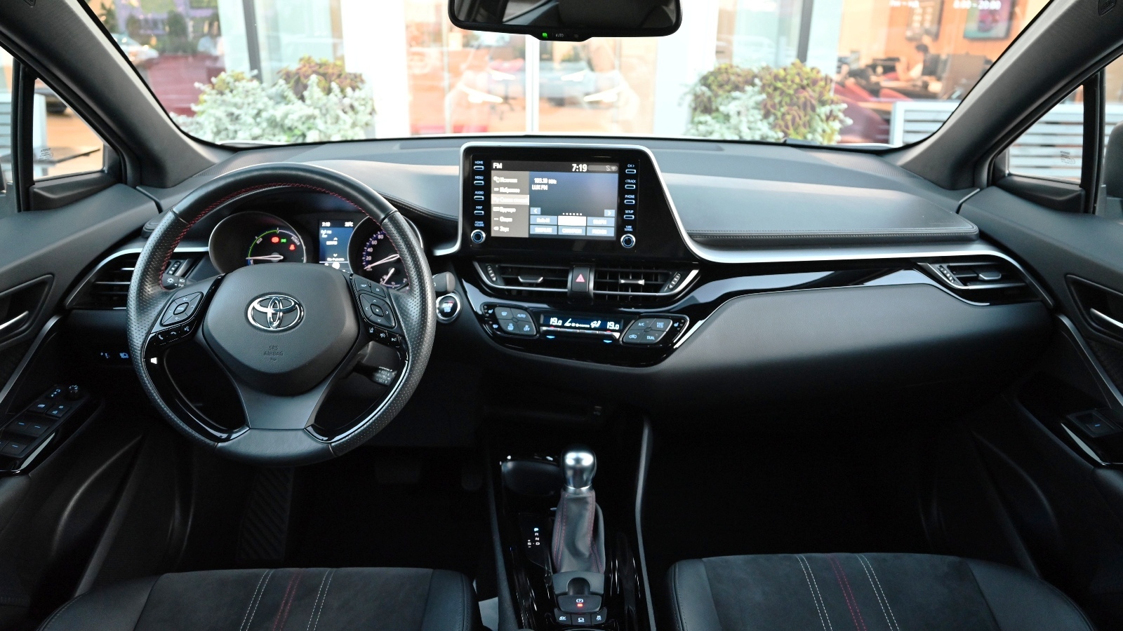 Toyota C-HR 2021 року, Хетчбек, Тойота Центр Київ "Сіті Плаза", м.Київ | Фото № 8 Toyota C-HR 2021 року з пробігом 93617 км, Хетчбек, Тойота Центр Київ "Сіті Плаза", м.Київ - 1249920 ГРН | Фото № 8