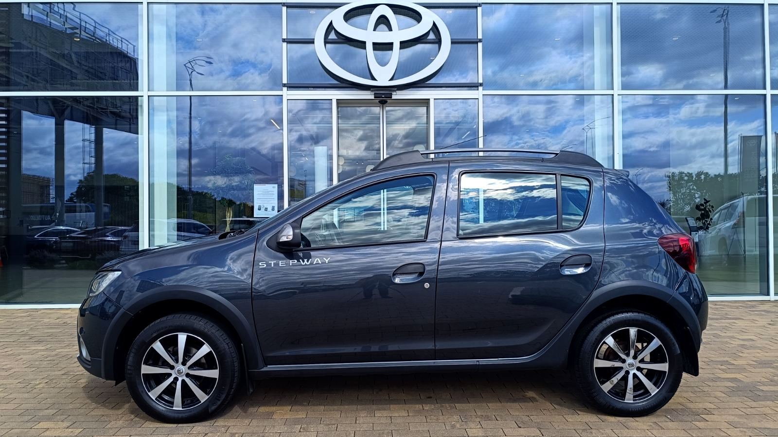 Інші авто RENAULT Stepway 2021 року з пробігом 95117 км, Хетчбек, Тойота Центр Київ "ВІДІ Аеропорт", м.Київ - 565000 ГРН | Фото № 3