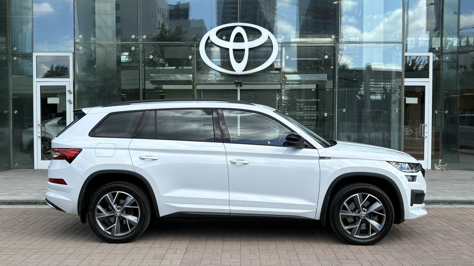 Інші авто SKODA Kodiaq 2024 року з пробігом 27826 км, Універсал, Тойота Центр Київ "Автосаміт Укравто", м.Київ - 1850000 ГРН | Фото № 16