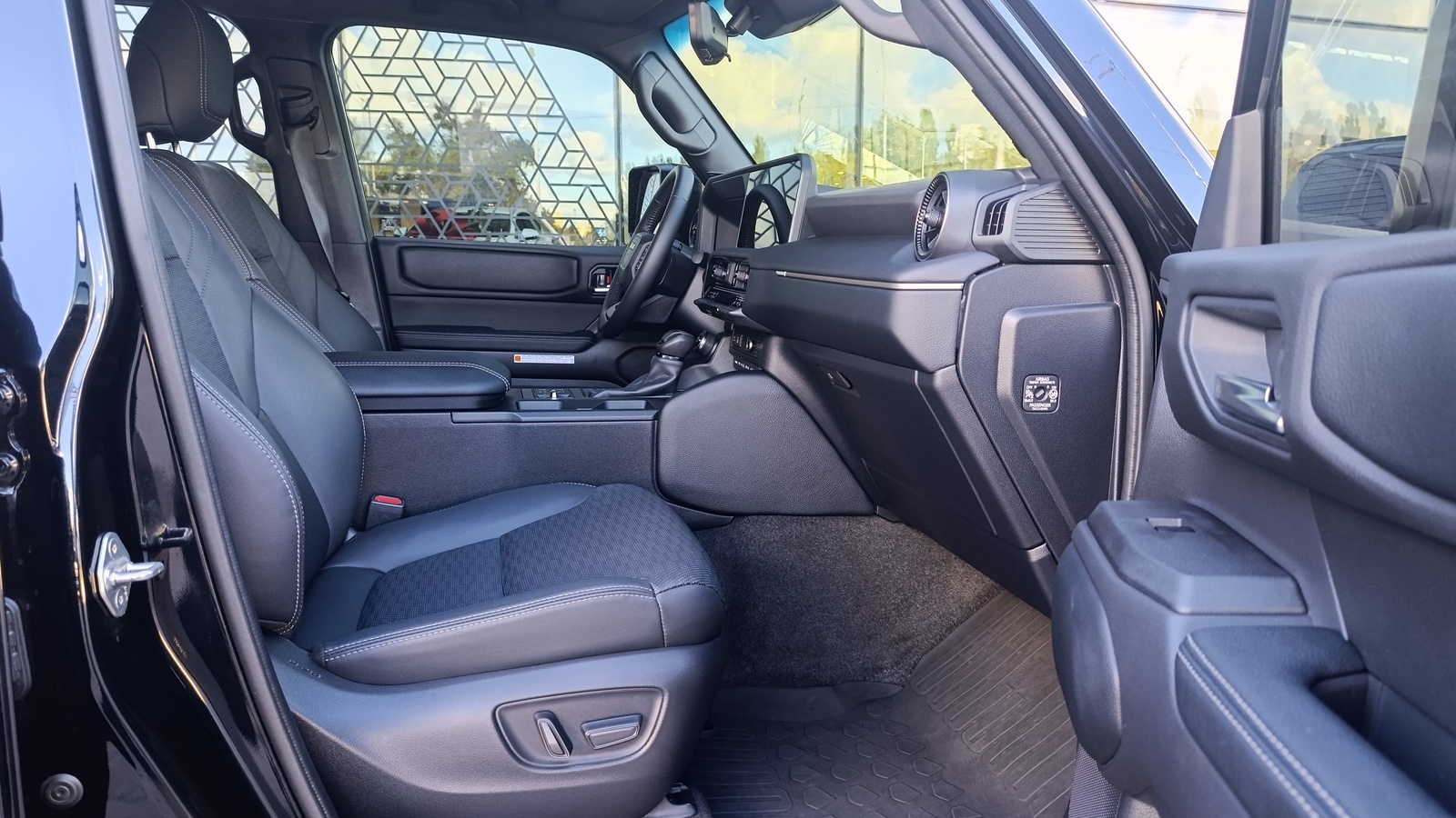Toyota LAND CRUISER PRADO 2025 року з пробігом 35936 км, Універсал, Лексус Київ Захід, м.Київ - 2970000 ГРН | Фото № 6