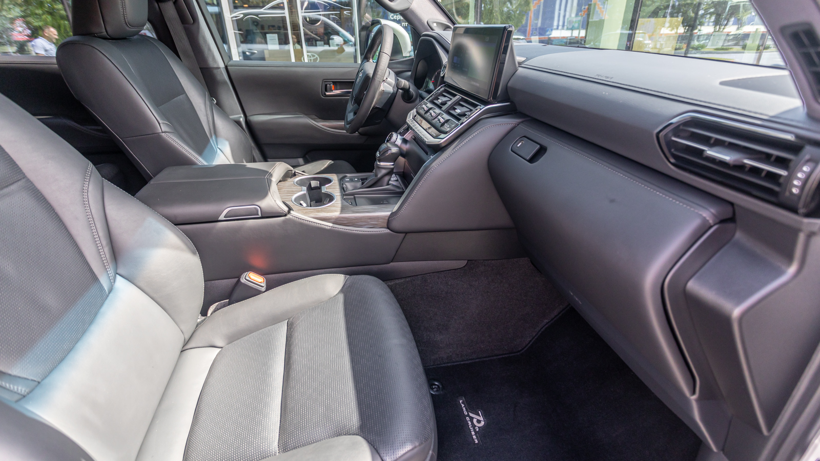 Toyota LAND CRUISER 2023 року з пробігом 62181 км, Універсал, Тойота Центр Дніпро "Алмаз Мотор" на Запорізькому шосе, м.Дніпро - 3600000 ГРН | Фото № 6