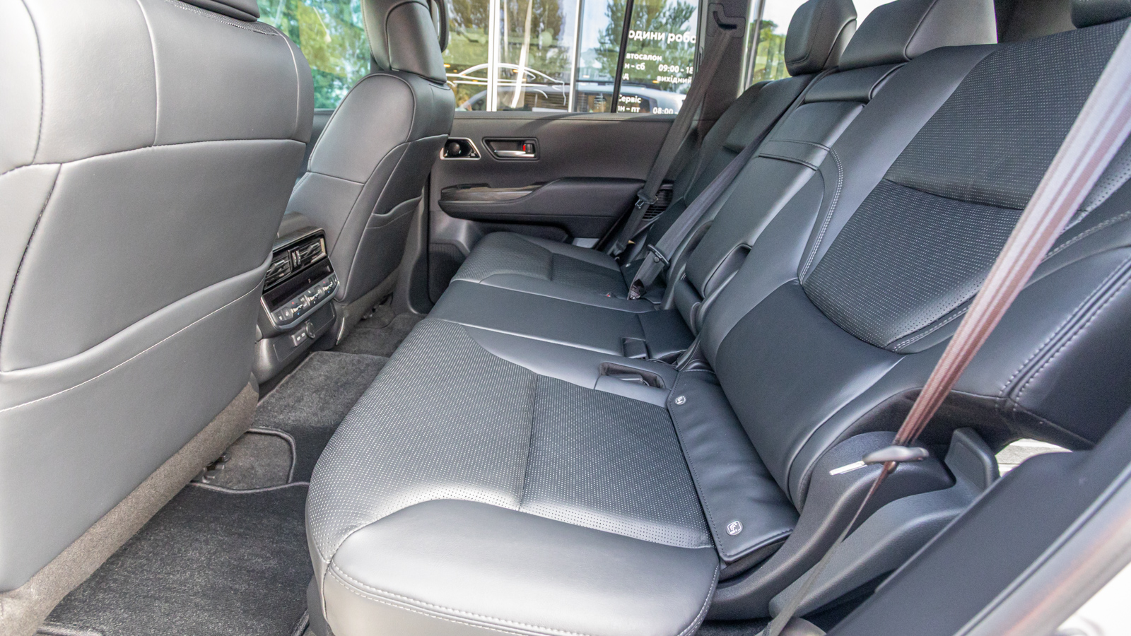 Toyota LAND CRUISER 2023 року з пробігом 62181 км, Універсал, Тойота Центр Дніпро "Алмаз Мотор" на Запорізькому шосе, м.Дніпро - 3600000 ГРН | Фото № 14