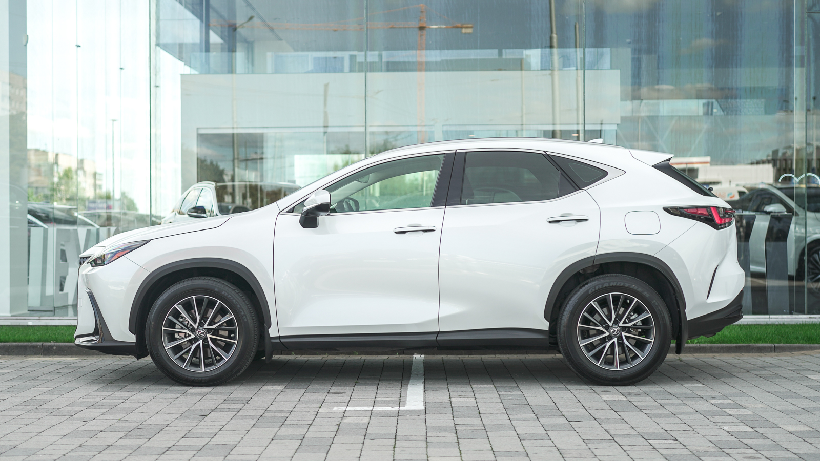 Lexus NX 2022 року, Універсал, Лексус Львів, м.Львів | Фото № 3 Lexus NX 2022 року з пробігом 44334 км, Універсал, Лексус Львів, м.Львів - 2097150 ГРН | Фото № 3
