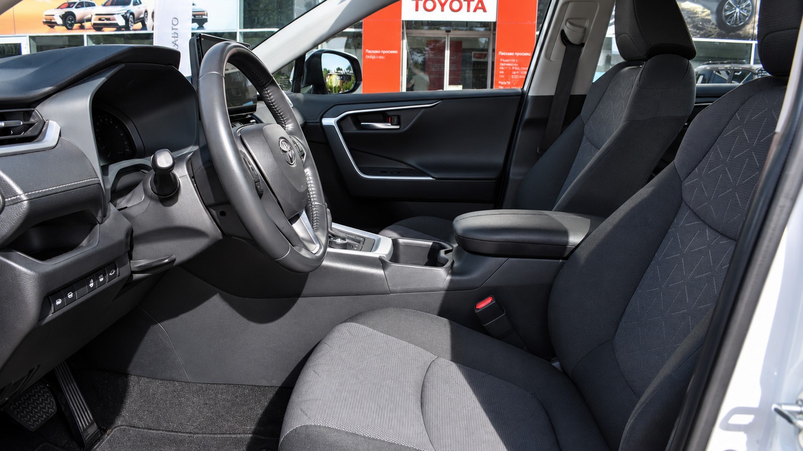 Toyota RAV4 2023 року з пробігом 122184 км, Універсал, Тойота Центр Житомир "Стар - Кар", м.Житомир - 1317120 ГРН | Фото № 12