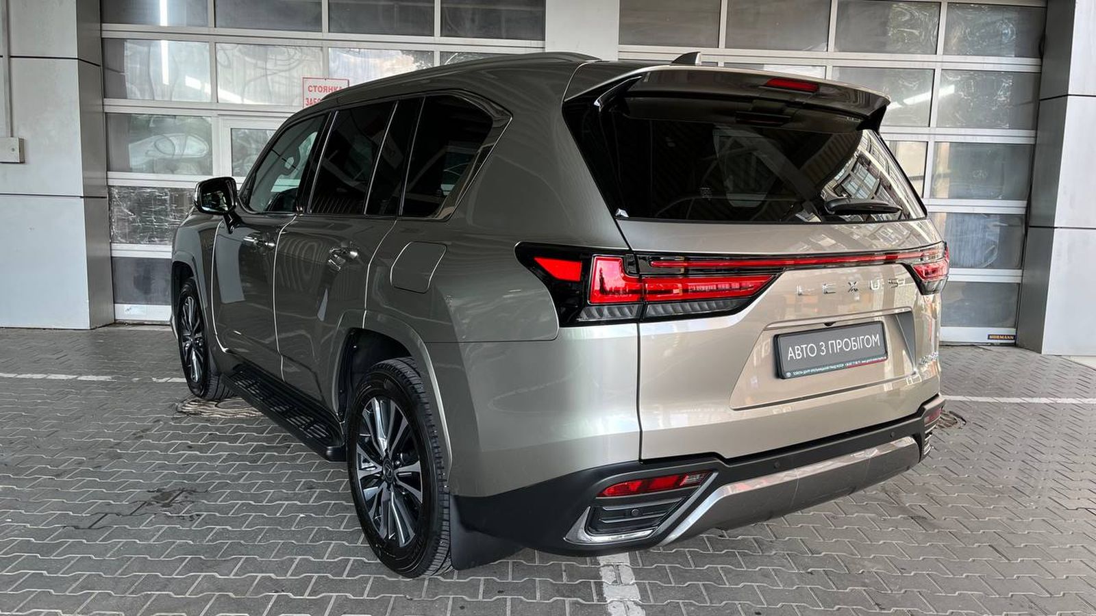 Lexus LX 2025 року, Універсал, Тойота Центр Хмельницький "Гранд Мотор", м.Хмельницький | Фото № 2 Lexus LX 2025 року з пробігом 32697 км, Універсал, Тойота Центр Хмельницький "Гранд Мотор", м.Хмельницький - 5665000 ГРН | Фото № 2