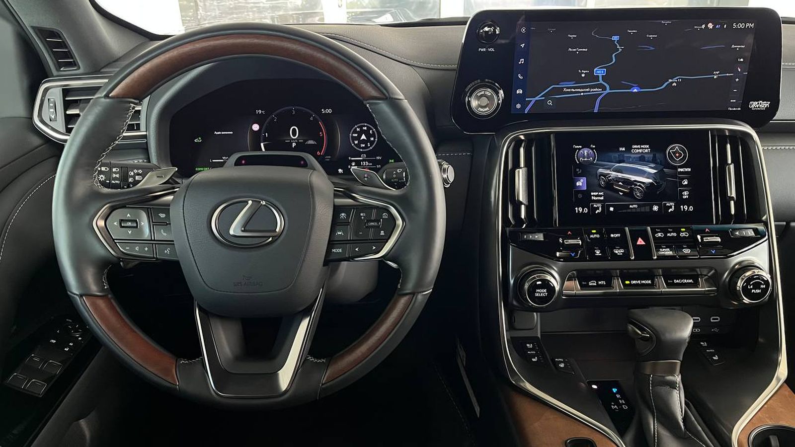 Lexus LX 2025 року, Універсал, Тойота Центр Хмельницький "Гранд Мотор", м.Хмельницький | Фото № 9 Lexus LX 2025 року з пробігом 32697 км, Універсал, Тойота Центр Хмельницький "Гранд Мотор", м.Хмельницький - 5665000 ГРН | Фото № 9