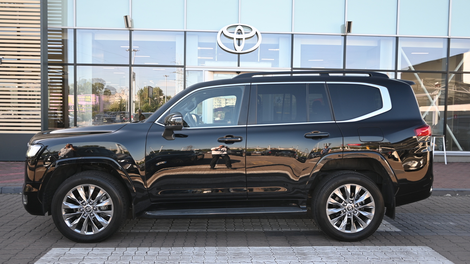 Toyota LAND CRUISER 2023 року з пробігом 108459 км, Універсал, Тойота Центр Київ "Сіті Плаза", м.Київ - 3021431 ГРН | Фото № 3