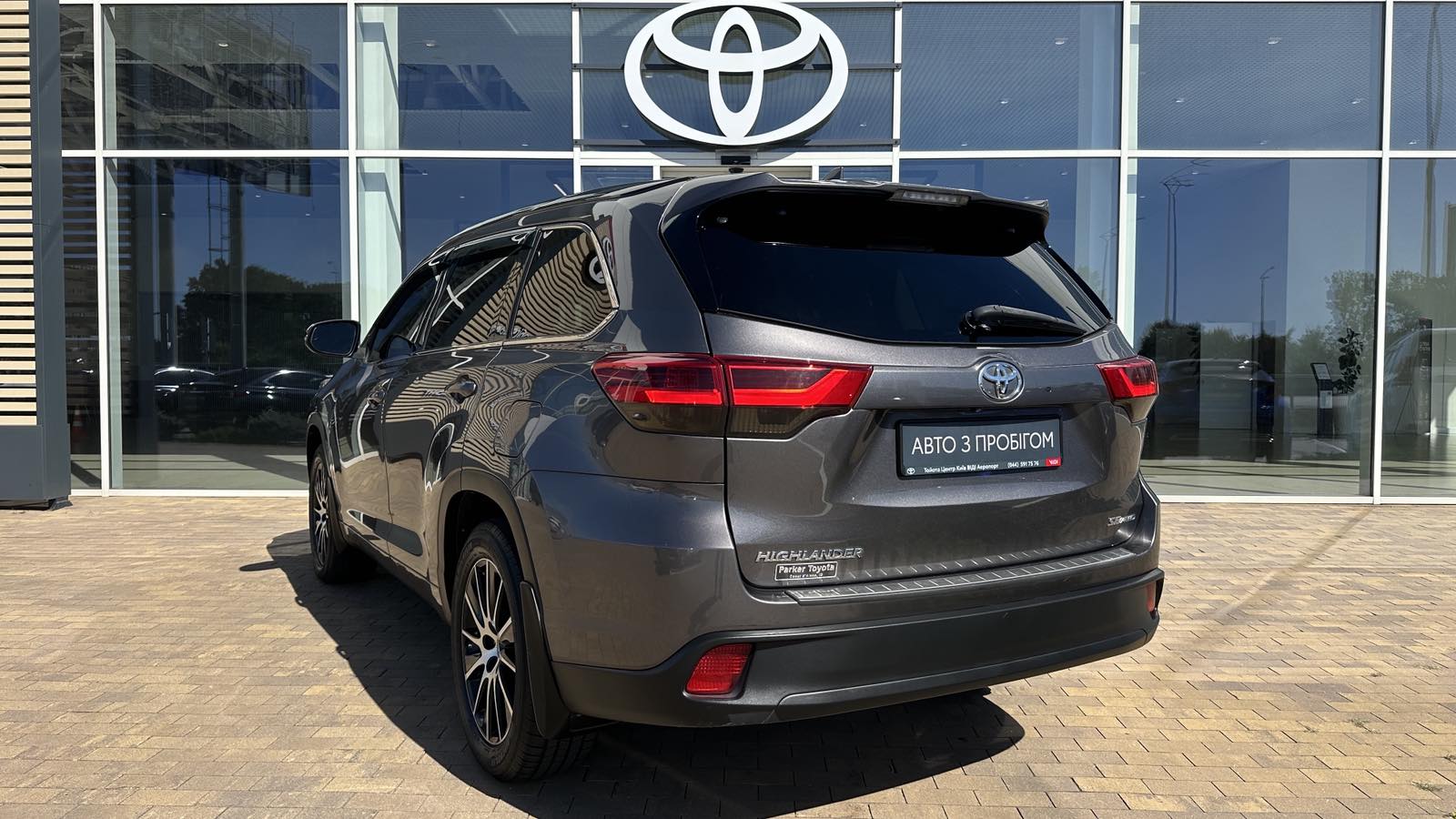 Toyota HIGHLANDER 2017 року, Універсал, Тойота Центр Київ "ВІДІ Аеропорт", м.Київ | Фото № 2 Toyota HIGHLANDER 2017 року з пробігом 165302 км, Універсал, Тойота Центр Київ "ВІДІ Аеропорт", м.Київ - 985000 ГРН | Фото № 2