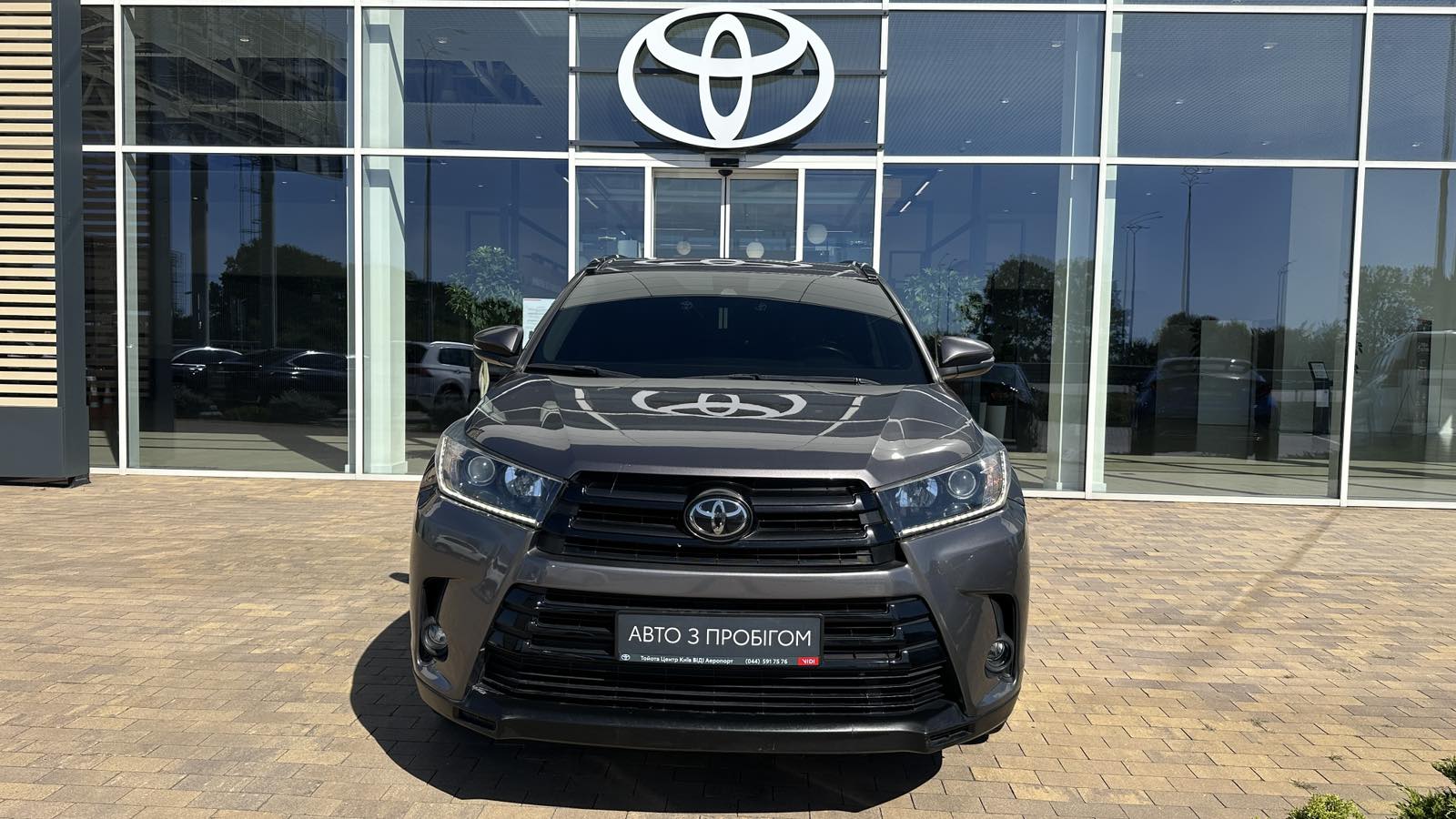 Toyota HIGHLANDER 2017 року, Універсал, Тойота Центр Київ "ВІДІ Аеропорт", м.Київ | Фото № 5 Toyota HIGHLANDER 2017 року з пробігом 165302 км, Універсал, Тойота Центр Київ "ВІДІ Аеропорт", м.Київ - 985000 ГРН | Фото № 5