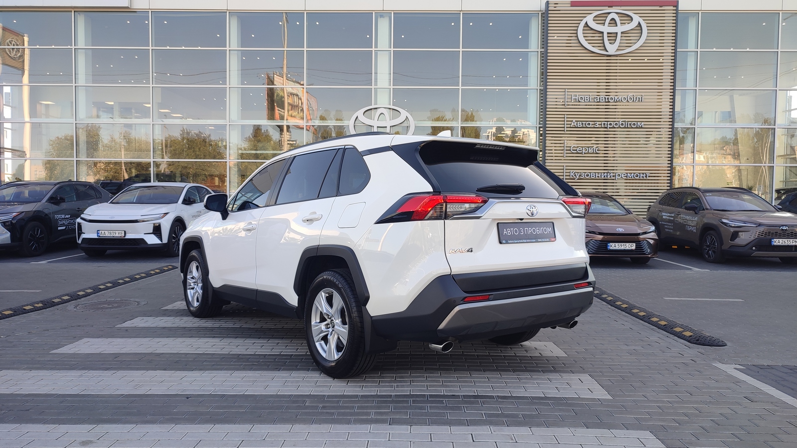 Toyota RAV4 2020 року з пробігом 82419 км, Універсал, Тойота Центр Київ "ВіДі Автострада", м.Київ - 1250000 ГРН | Фото № 2