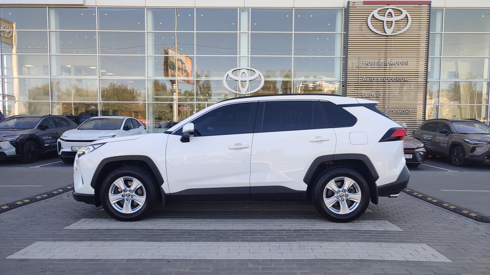Toyota RAV4 2020 року з пробігом 82419 км, Універсал, Тойота Центр Київ "ВіДі Автострада", м.Київ - 1250000 ГРН | Фото № 3
