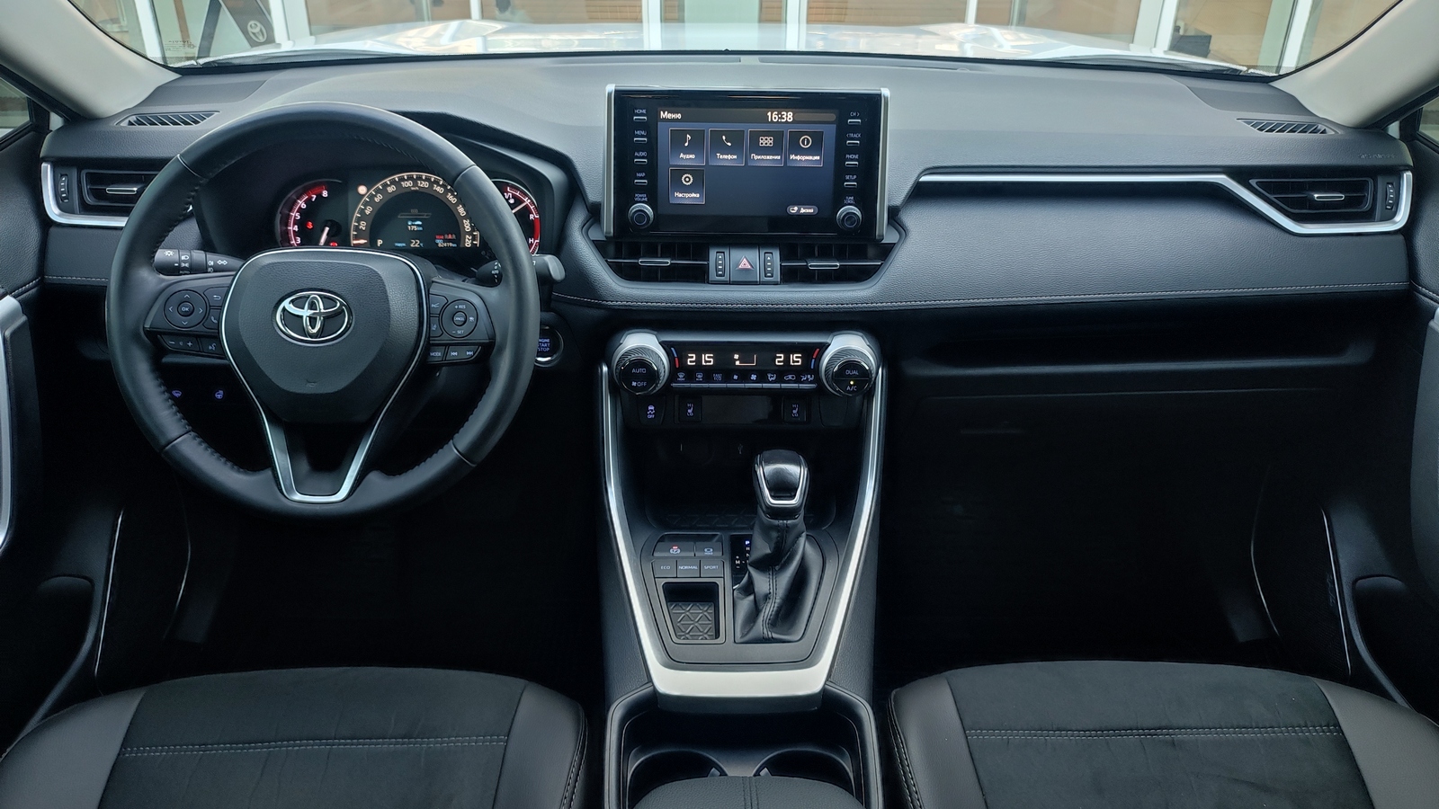 Toyota RAV4 2020 року з пробігом 82419 км, Універсал, Тойота Центр Київ "ВіДі Автострада", м.Київ - 1250000 ГРН | Фото № 8