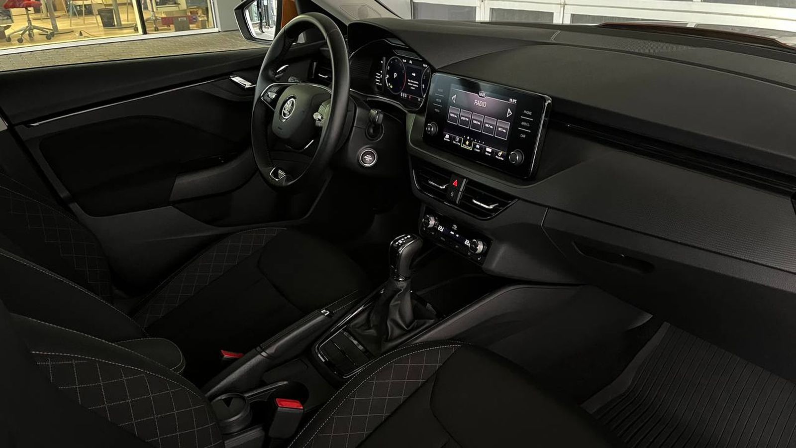 Інші авто SKODA Kamiq 2022 року з пробігом 45000 км, Хетчбек, Тойота Центр Хмельницький "Гранд Мотор", м.Хмельницький - 954000 ГРН | Фото № 6