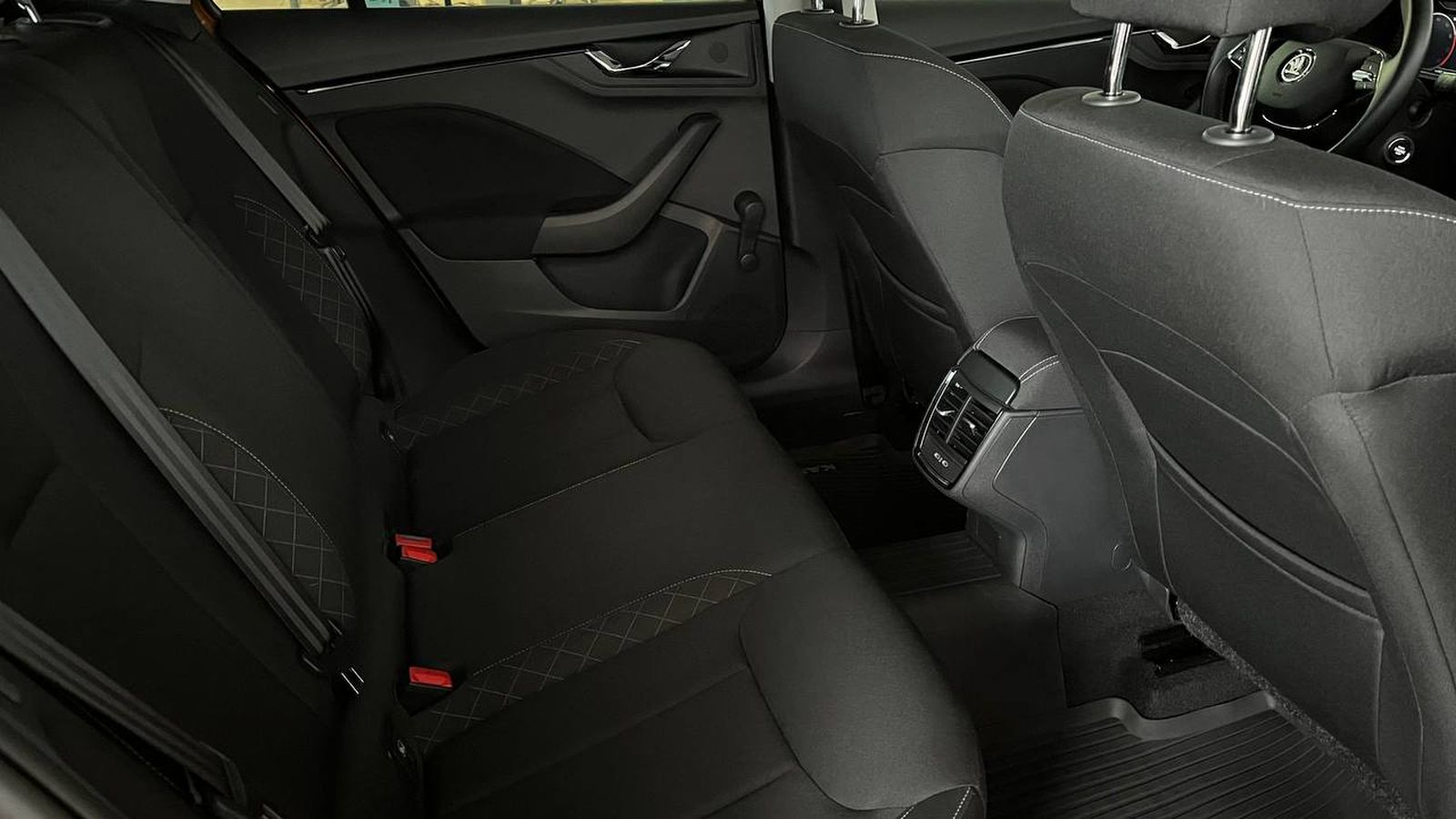 Інші авто SKODA Kamiq 2022 року з пробігом 45000 км, Хетчбек, Тойота Центр Хмельницький "Гранд Мотор", м.Хмельницький - 954000 ГРН | Фото № 7