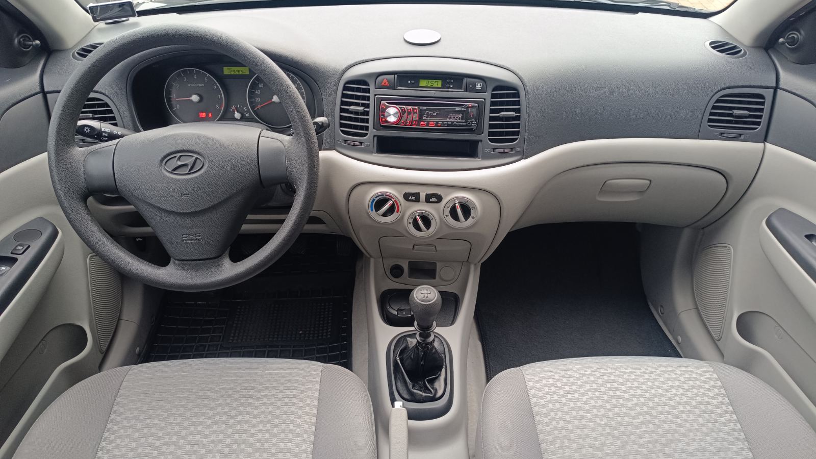 Інші авто HYUNDAI ACCENT 2010 року з пробігом 129284 км, Седан, Тойота Центр Київ "ВІДІ Аеропорт", м.Київ - 250000 ГРН | Фото № 8