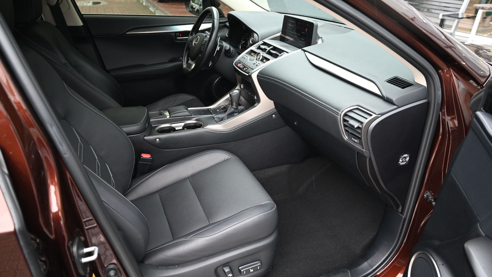 Lexus NX 2019 року, Універсал, Тойота Центр Київ "Сіті Плаза", м.Київ | Фото № 6 Lexus NX 2019 року з пробігом 35251 км, Універсал, Тойота Центр Київ "Сіті Плаза", м.Київ - 1622610 ГРН | Фото № 6
