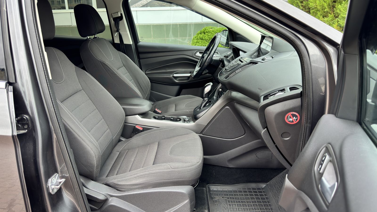 Інші авто FORD KUGA 2015 року, Універсал, Тойота Центр Чернівці "Олімп-Моторс", м.Чернівці | Фото № 6 Інші авто FORD KUGA 2015 року з пробігом 155566 км, Універсал, Тойота Центр Чернівці "Олімп-Моторс", м.Чернівці - 590000 ГРН | Фото № 6