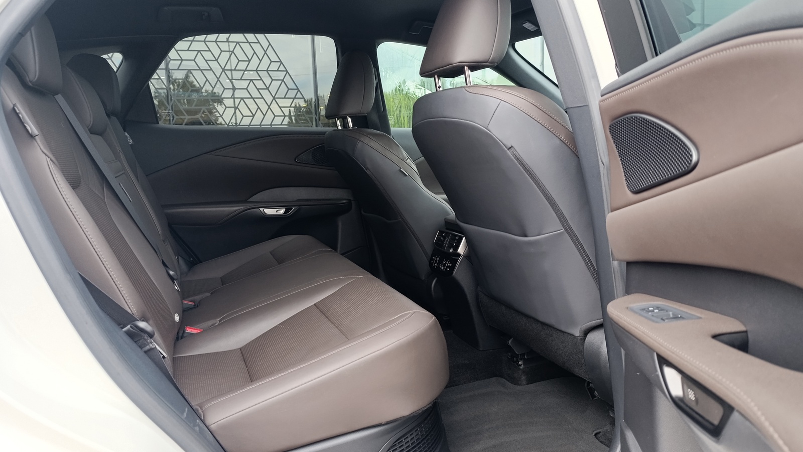 Lexus RX 350h 2023 року, Універсал, Лексус Київ Захід, м.Київ | Фото № 7 Lexus RX 350h 2023 року з пробігом 42848 км, Універсал, Лексус Київ Захід, м.Київ - 3166000 ГРН | Фото № 7