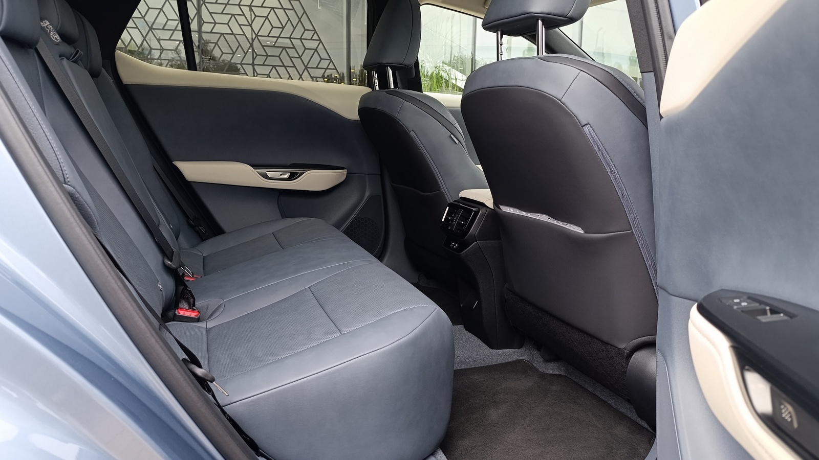 Lexus RZ 450e 2024 року, Універсал, Лексус Київ Захід, м.Київ | Фото № 7 Lexus RZ 450e 2024 року з пробігом 8205 км, Універсал, Лексус Київ Захід, м.Київ - 2350000 ГРН | Фото № 7