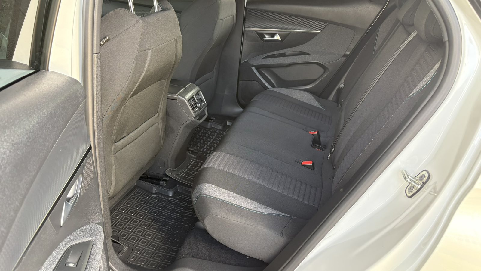 Інші авто PEUGEOT 3008 2023 року з пробігом 49632 км, Універсал, Тойота Центр Київ "Автосаміт Укравто", м.Київ - 1150000 ГРН | Фото № 11