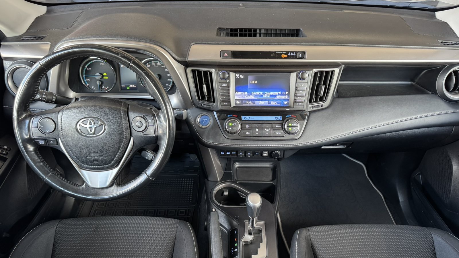 Toyota RAV4 2018 року з пробігом 114727 км, Універсал, Тойота Центр Київ "Автосаміт Укравто", м.Київ - 1160000 ГРН | Фото № 8