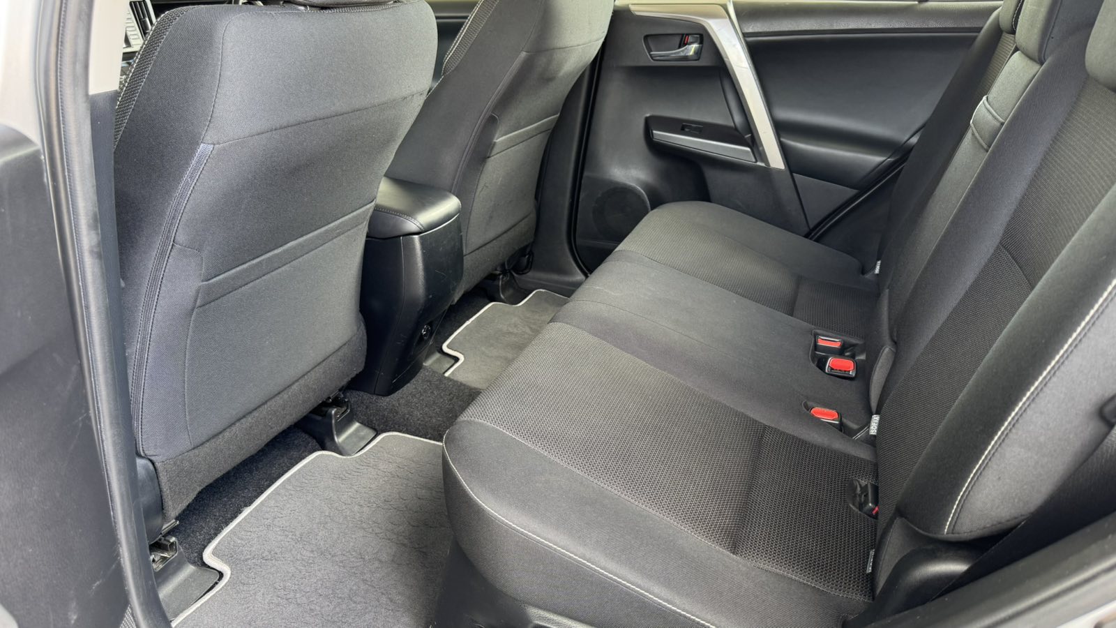 Toyota RAV4 2018 року з пробігом 114727 км, Універсал, Тойота Центр Київ "Автосаміт Укравто", м.Київ - 1160000 ГРН | Фото № 11