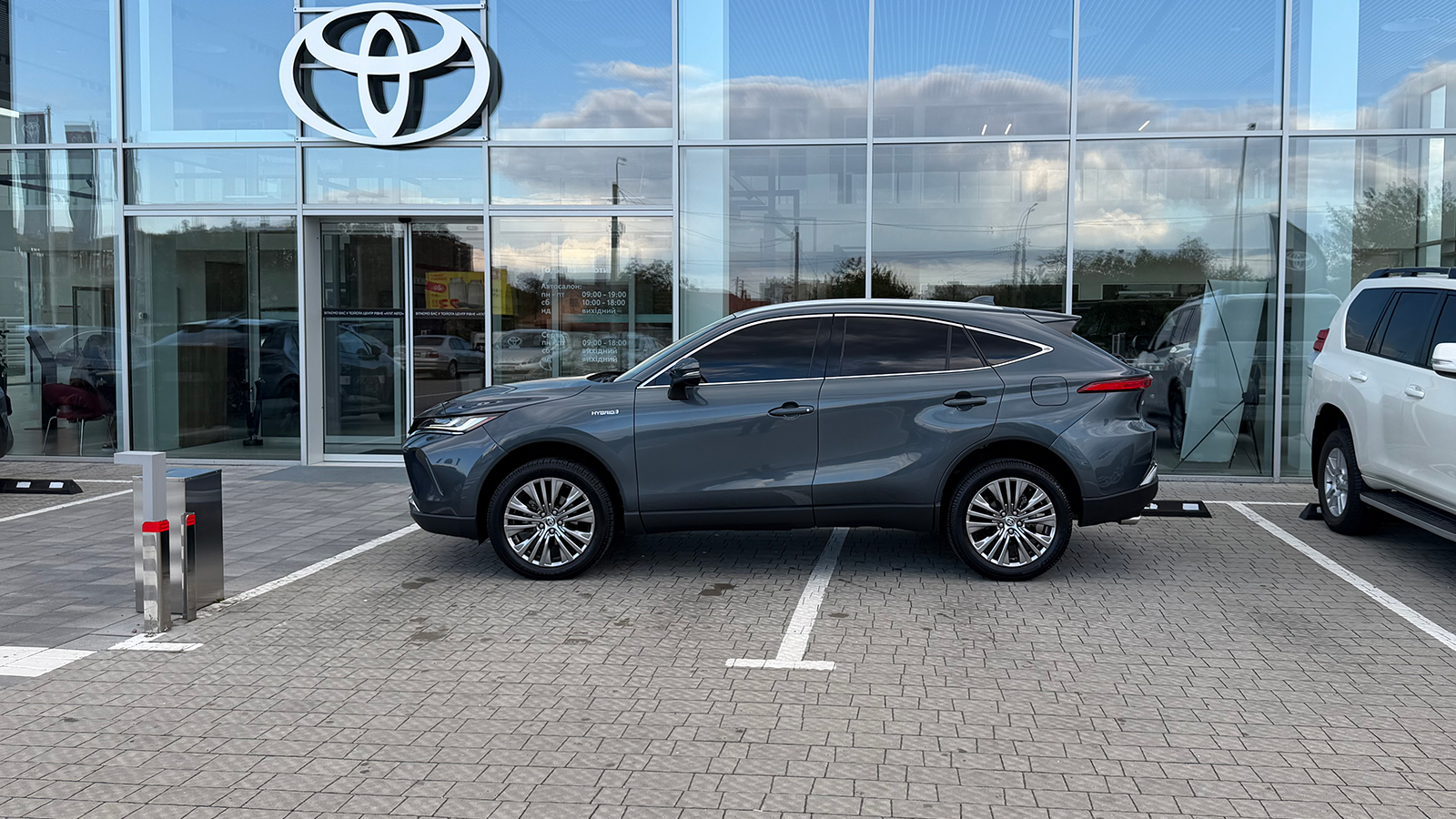 Toyota VENZA 2020 року, Хетчбек, Тойота Центр Рівне "Агат Авто", м.Рівне | Фото № 3 Toyota VENZA 2020 року з пробігом 119990 км, Хетчбек, Тойота Центр Рівне "Агат Авто", м.Рівне - 1564500 ГРН | Фото № 3