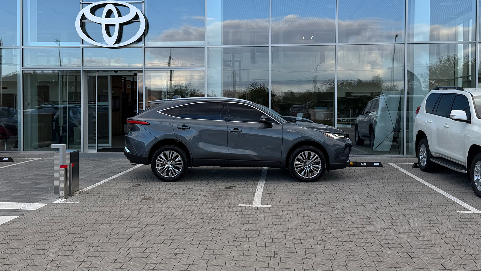 Toyota VENZA 2020 року, Хетчбек, Тойота Центр Рівне "Агат Авто", м.Рівне | Фото № 17 Toyota VENZA 2020 року з пробігом 119990 км, Хетчбек, Тойота Центр Рівне "Агат Авто", м.Рівне - 1564500 ГРН | Фото № 17
